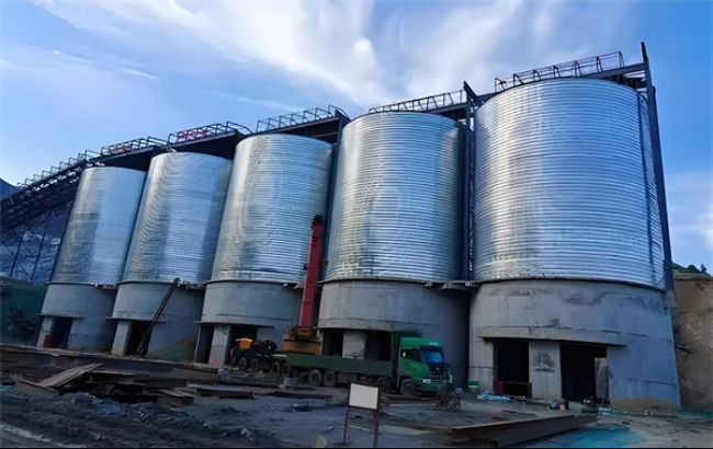 图木舒克螺旋卷板仓施工现场